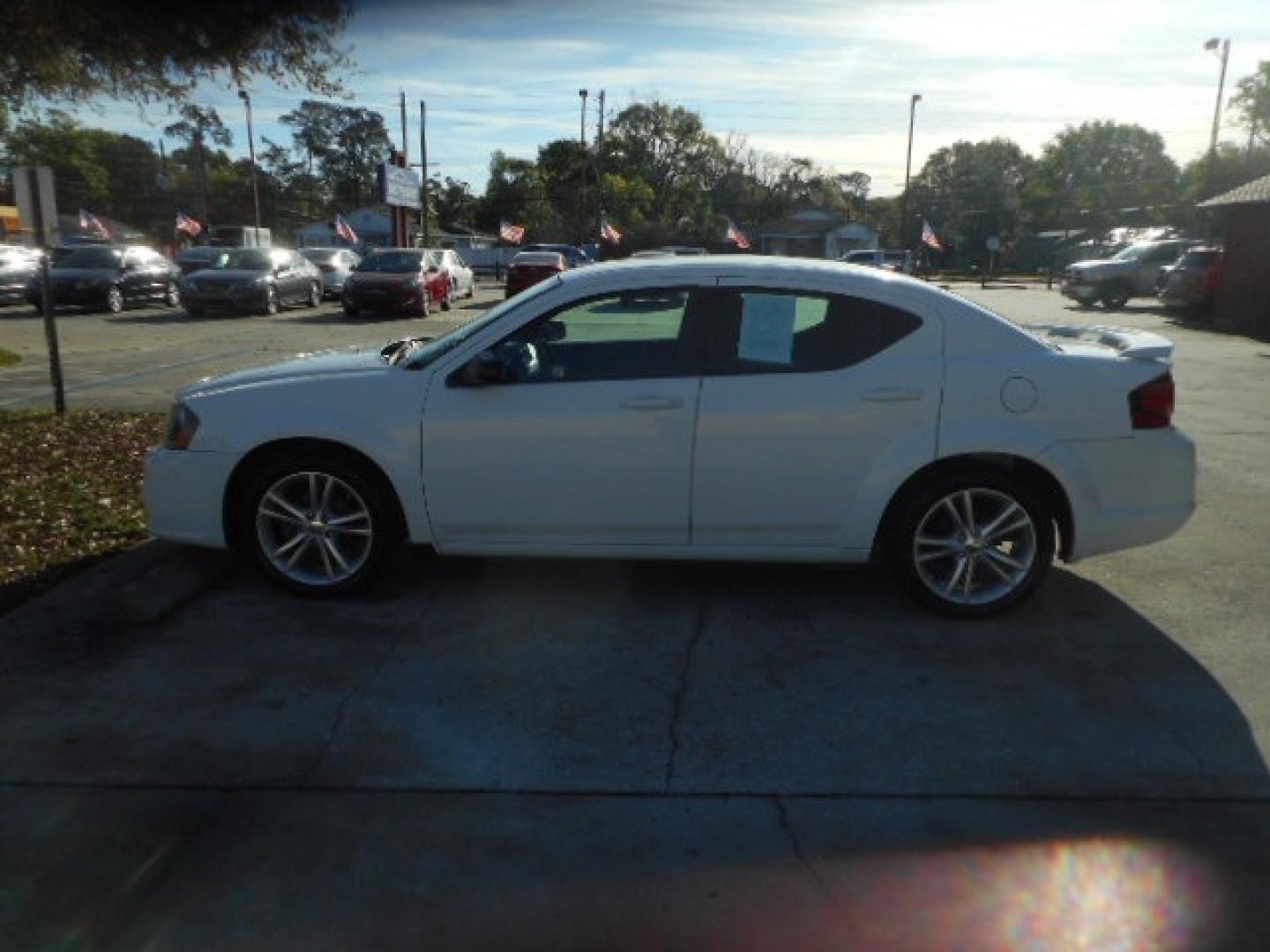 2014 WHITE DODGE AVENGER SE (1C3CDZAB5EN) , located at 10405 Abercorn Street, Savannah, GA, 31419, (912) 921-8965, 31.988262, -81.131760 - Photo#1